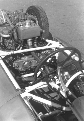 Cisitalia 360 (1947) - Blick auf den Mittelmotor - Bild um 1970 aufgenommen