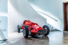 Bild: Cisitalia D48 (1948) - in der Ausstellung „Dolce Vita – die wunderbare Leichtigkeit des Seins“ im MAC Museum Art & Cars