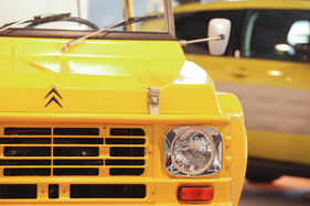 Citoën  Méhari (1970) - fiel immer durch fesche Farben auf - Auto d'Epoca Padova 2015