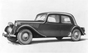 Citroën 11 Légère (1946) - Seitenansicht des Nachkriegsmodelles