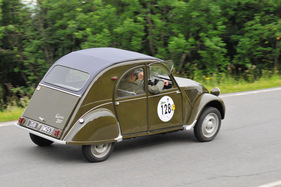 Citroën 2 CV (1958) - am Gaisbergrennen 2012 - Tourenwagenklasse