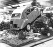 Citroën 2 CV 4x4 Sahara - die Krabbel-Ente mit zwei Motoren am Genfer Autosalon 1961