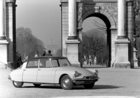 Citroën DS 19 (1956) - Präsentation in Paris