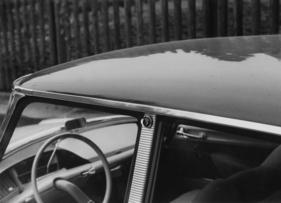 Citroën DS 19 (1956) - Rot-weiss geteiltes Lämpchen zur Signalisierung von Abbiegemanöver