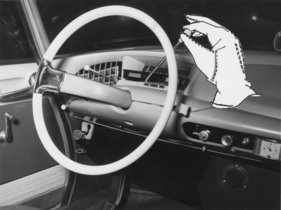 Citroën DS 19 (1956) - Zierliche Bedienungshebel am Lenkrad, die ohne grossen Kraftaufwand bedient werden können Citroën DS 19 (1956) - Zierliche Bedienungshebel am Lenkrad, die ohne grossen Kraftaufwand bedient werden können