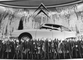 Citroën GS (1971) - Das Auto im gelbfarbenen Tulpenfeld am Genfer Autosalon von 1971