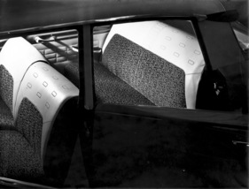 Citroën ID 19 Luxe (1958) - fast amerikanisch anmutende Polster aus Nylonstoff und Vinyl