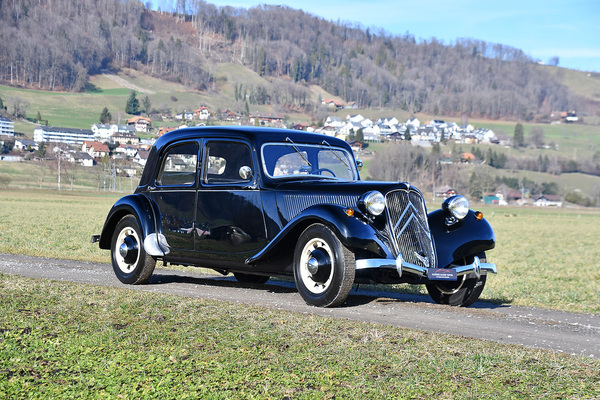 Bild: Citroën 11 BL (1948) - Lot 148 an der Versteigerung der Oldtimer Galerie Toffen am 23. März 2024