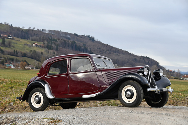 Citroën 11 BL (1954) - als Lot 142 angeboten an der Frühlingsversteigerung der Oldtimer Galerie Toffen am 25. März 2023