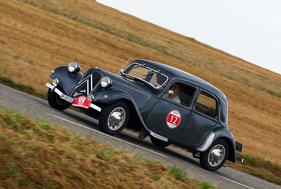 Citroën 11 BL Légère (1948) an der RAID Suisse-Paris 2016