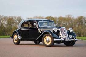 Citroën 15/6 berline (1952) - as lot 034 at the Artcurial auction on the occasion of the Rétromobile in Paris 2018