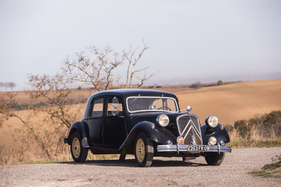 Citroën 15-Six D (1949) - als Lot 304 angeboten an der Artcurial Rétromobile Versteigerung am 6. Februar 2016