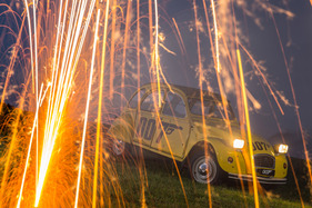 Citroën 2 CV 007 (1981) - Feuer! Citroën 2 CV 007 (1981) - Feuer!