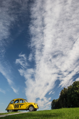 Citroën 2 CV 007 (1981) - eine Wolke wie eine Explosion