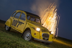 Citroën 2 CV 007 (1981) - filmreif