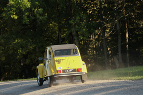 Citroën 2 CV 007 (1981) - wie auf der Flucht …