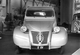 Citroen 2 CV (1952) - zum ersten Mal in Genf zu sehen