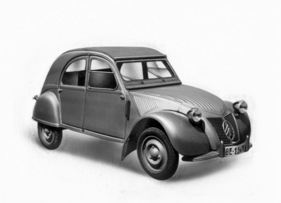 Citroen 2 CV (1953) - die einfachen frühen Modelle waren matt lackiert