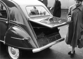 Citroen 2 CV (1955) - Luxusversion mit festem Kofferraumdeckel