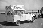 Bild: Citroën 2 CV (1958) - als Glacé-Wagen