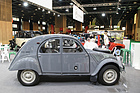 Citroën 2 CV 4x4 Sahara (1961) - 2 x 425 cm3 ergibt 24 PS bei 3500 Umdrehungen - auf dem Citroën-Stand - Rétromobile Paris 2022