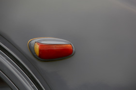 Citroën 2 CV AZL (1958) - Blinker oben beim Dach