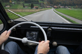 Citroën 2 CV AZL (1958) - enge Platzverhältnisse - immer Kontakt mit dem Beifahrer