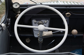 Citroën 2 CV AZL (1958) - weder Leder noch Kunsstoff wurden hier verbaut