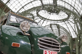 Citroën 2 CV Berline (1962) - wurde als Lot 422 an der Bonhams Auktion im Grand Palais in Paris am 6. Februar 2014 versteigert