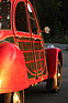 Bild: Citroën 2 CV "Scotch" (1985) - Scotch-Ente mit aufgeklebtem Schotttenmuster