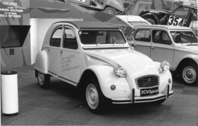 Citroën 2 CV Spécial (1976) - mit 6570 Franken das billigste Auto auf dem Schweizer Markt - Genfer Autosalon 1976