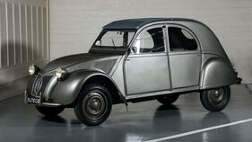 Citroën 2CV (1950) - als Lot 156 an der Broad Arrow “The Academy of Art University Collection” San Francisco Auction 2025