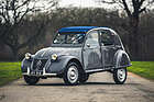 Citroën 2CV AZL (1957) - als Lot 421 an der Silverstone Auctions Race Retro Versteigerung 2021