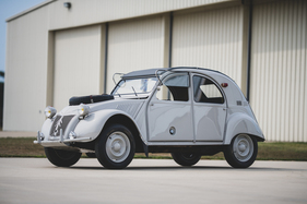 Citroën 2CV Sahara (1965) - offered as lot 2186 at the RM/Sotheby's Elkhart Collection auction 2020