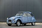Image: Citroën 2CV6 Special (1988) - offered online as lot 03 at the Artcurial "A French Collection" auction from November 4 to 22, 2021