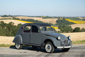 Citroën 2cv AZAM (1965) - Lot 226 an der Artcurial „Automobiles sur les Champs" Versteigerung 2024