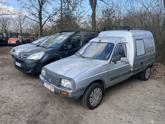 Citroën A-Markt in Liempde NL, 15. März 2025 – Citroën C15 Diesel (1995) – Der Nachfolger der Acadiane wurde 21 Jahre lang gebaut