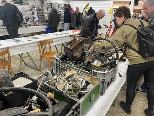 Citroën A-Markt in Liempde NL, 15. März 2025 – Wühltisch