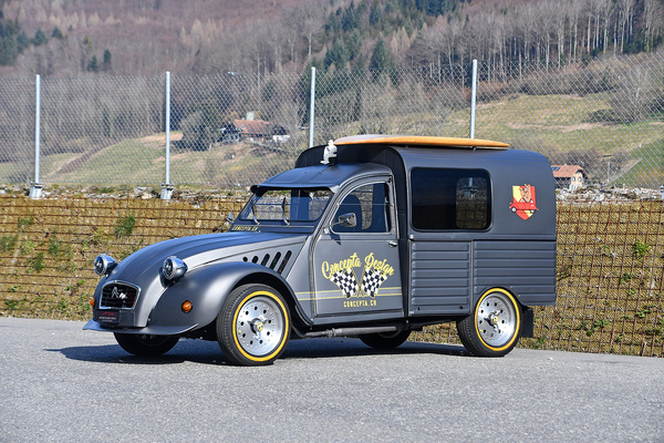 Bild Citroën AMI Super 2CV AK Special (1973) - als Lot 23 angeboten an der Versteigerung der Oldtimer Galerie Toffen am 22. März 2025