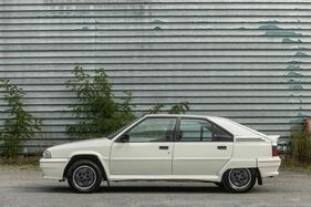 Citroën BX 16S (1992) - online angeboten als Lot 93 an der Artcurial "A French Collection" Versteigerung vom 4. bis 22. November 2021