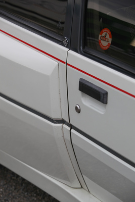 Citroën BX 4 TC (1986) - aufgesetzte Kotflügelverbreiterungen