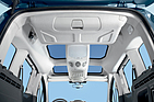 Bild: Citroën Berlingo (2012) – das auf Wunsch erhältliche Modutop kombinierte ein Plus an Lichteinfall mit zusätzlichem Stauraum.