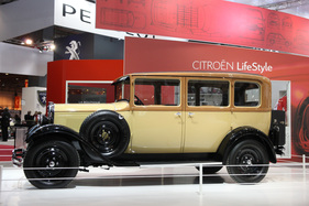 Citroën C4 G Familiale (1931) - auf dem Citroën Stand - Rétromobile Paris 2014