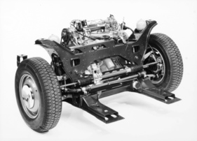 Citroen CX (1975) – Wie einfach sich wohl dieser Ölfilter wechseln liess?