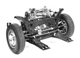 Citroën CX (1975) - der quer eingebaute Vierzylinder im Hilfsrahmen