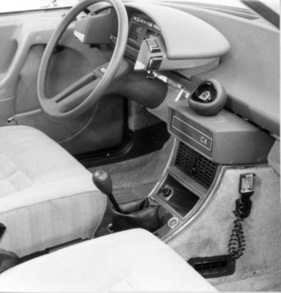 Citroën CX (1979) - mit überarbeiteter Mittelkonsole und Kugel-Aschenbecher - Genfer Automobilsalon 1979