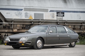 Citroën CX 2400 i Prestige (1979) - als Lot 286 angeboten an der Artcurial Le Mans Classic Versteigerung am 5. Juli 2014