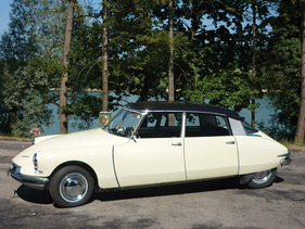 Citroën DS 19 (1956) - angeboten an der Versteigerung der Oldtimer Galerie Toffen anlässlich der Dolder Classics vom 8. Juni 2013