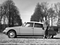 Citroën DS 19 (1956) - elegant präsentiert (© Archiv Automobil Revue) Citroën DS 19 (1956) - elegant präsentiert (© Archiv Automobil Revue)