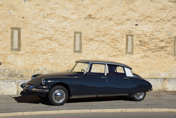 Citroën DS 19 (1964) - angeboten an der Versteigerung der Oldtimer Galerie in Toffen am 29. November 2014